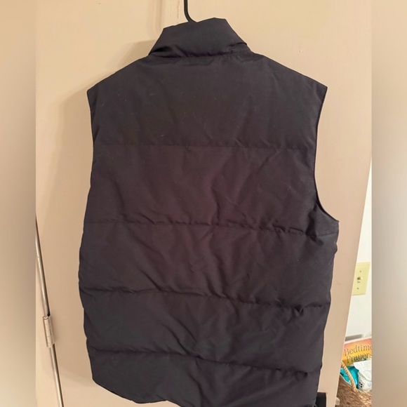 Canada Goose Black Puffer Vest - Picture 2 of 4